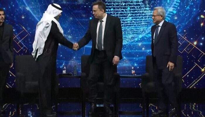 FOTO: Musk dan Jensen Huang Ikut Muncul di Forum Investasi AS-Saudi