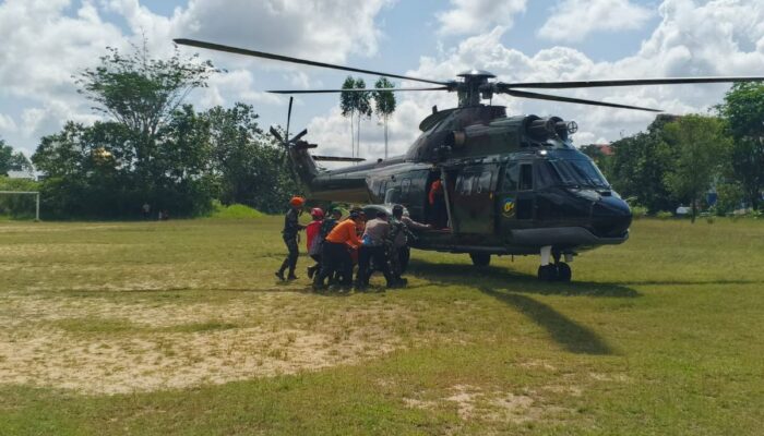 8 Korban Helikopter Jatuh di Kalbar Dievakuasi, Semuanya Tewas