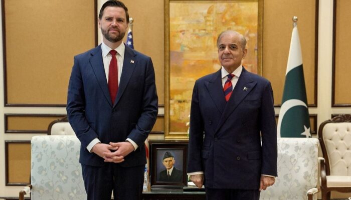 Gedung Putih Langsung Bantah Trump, JD Vance Tetap Pimpin AS Nego Iran