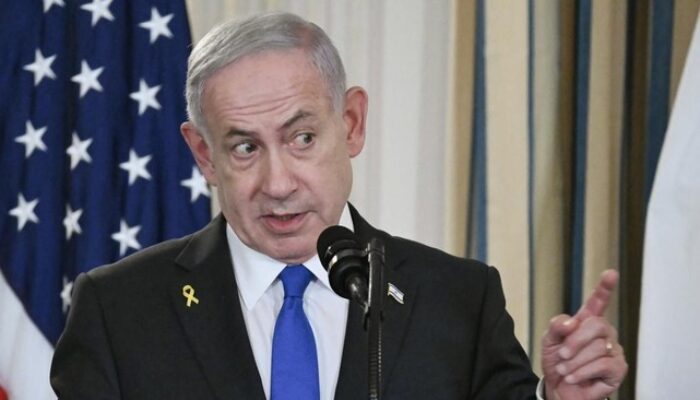 Netanyahu Janji Hukum Berat Tentara yang Rusak Patung Yesus di Lebanon