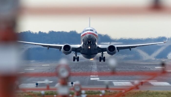 Pilot AS Sahut-sahutan “Meong” dan “Guk-guk” di Pesawat, Kena Omel ATC